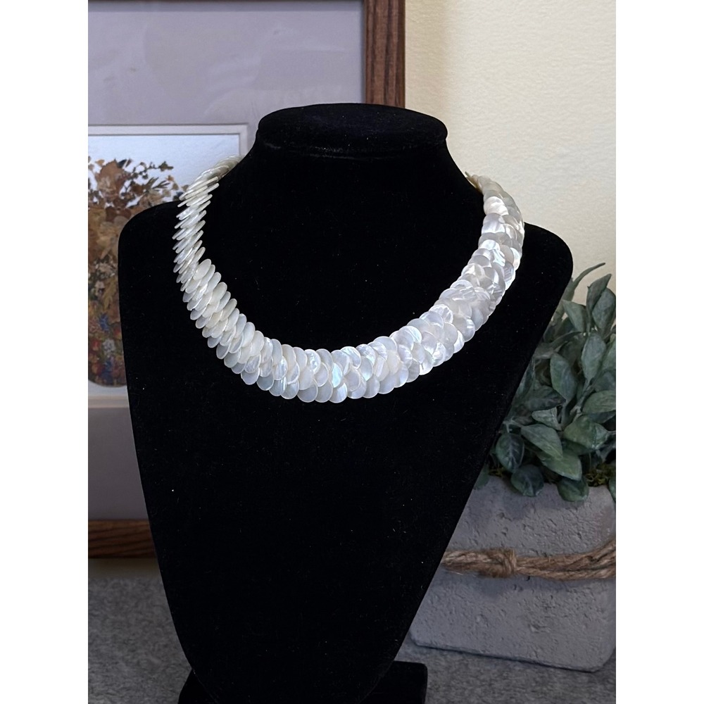 Vintage Mother of Pearl Shell Disc Collar Necklace Cream Braided Cord Iridescent